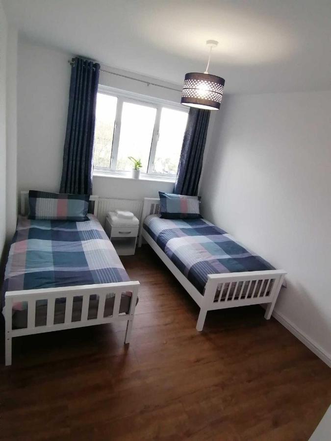White City Apartment, Your London Stay Exteriör bild