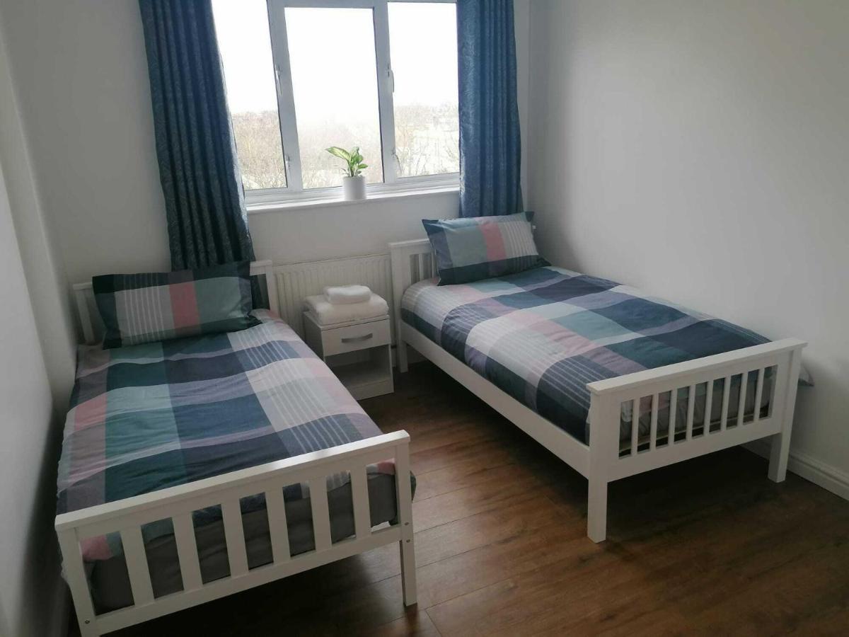 White City Apartment, Your London Stay Exteriör bild