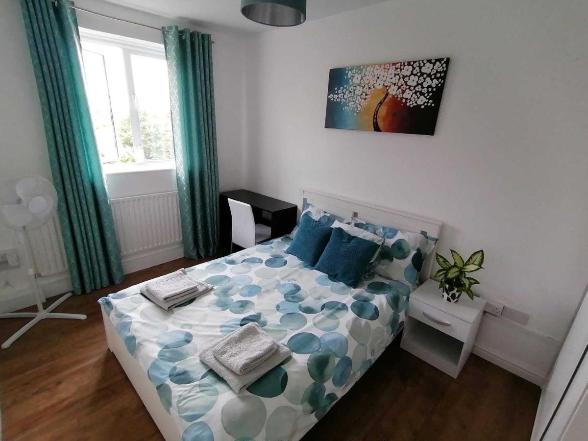 White City Apartment, Your London Stay Exteriör bild