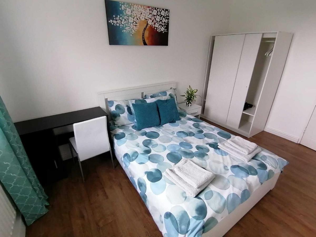 White City Apartment, Your London Stay Exteriör bild