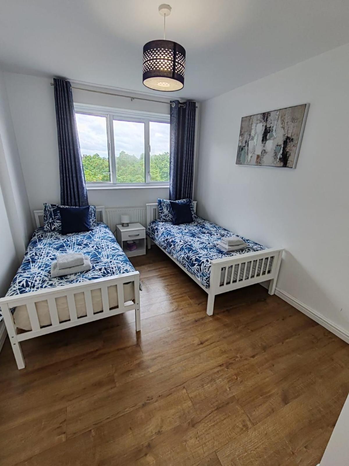 White City Apartment, Your London Stay Exteriör bild